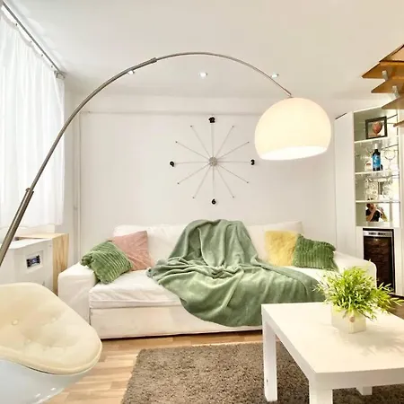 Cool! With Sauna And Private Garden Апартаменты Будапешт